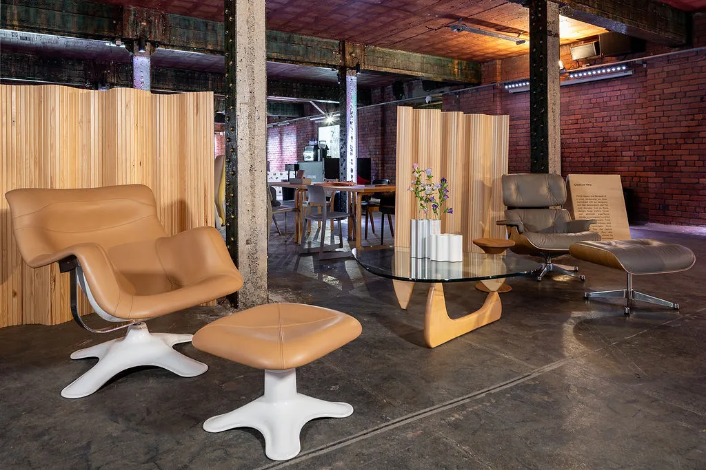 Umbrella+Friends MCR Vita Eames Chair